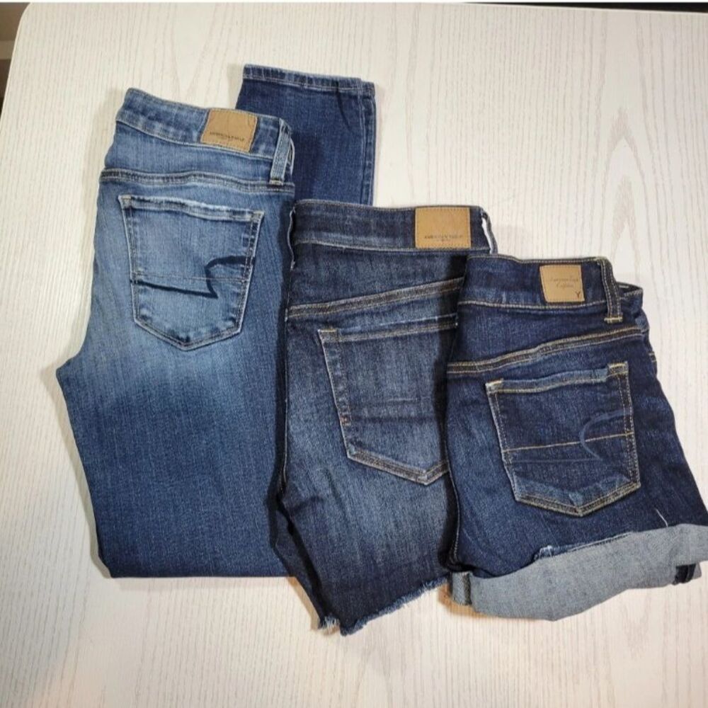 Lot 3 Pairs American Eagle Women’s Jeans Pants/shorts Sz 4